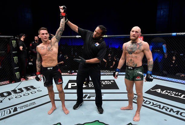 Dustin vince contro McGregor a UFC 257