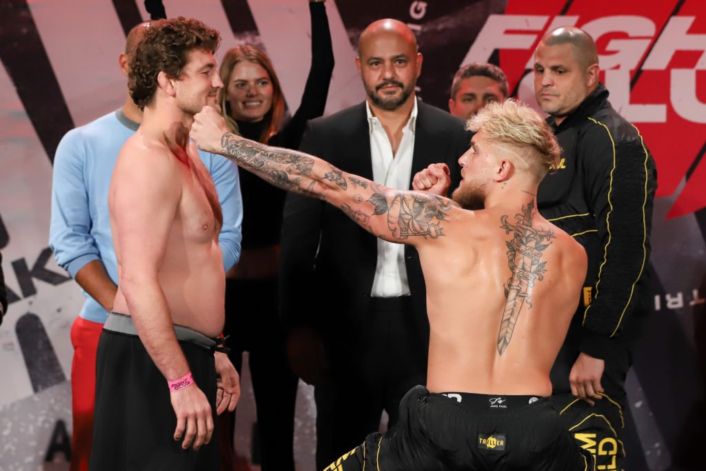 Jake Paul vs Ben Askren face off
