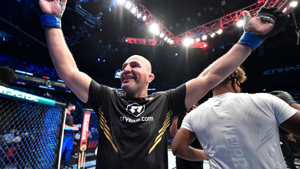 UFC 267 Glover Teixeira